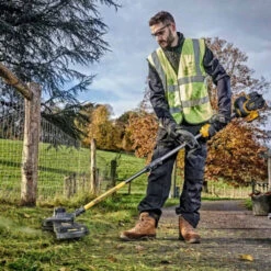 DeWalt DCM571N-XJ 54V XR Flexvolt Brushless String Trimmer / Brush Cutter (Body Only) -Garden Care 13995892 5