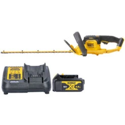 DeWalt DCM563 18V XR Hedge Trimmer Cutter With 1 X 4.0Ah Battery & Charger