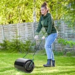 OUTSUNNY 60L Steel Garden Roller Push Pull W/ Fillable Cylinder Water Rolling Drum 9 OUTSUNNY 60L Steel Garden Roller Push Pull W/ Fillable Cylinder Water Rolling Drum -Garden Care 18373670 3