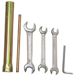 Hyundai HYCH700 208cc 76mm Petrol 4-Stroke Garden Wood Chipper Shredder Mulcher -Garden Care 37771164 4