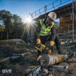DeWalt DCM575N 54v XR FLEXVOLT Brushless Chainsaw -Garden Care 56627809 3