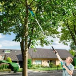 VONROC Telescopic Chainsaw 20V (excl. Battery And Quick Charger) - Tiltable Head – Extendable Pole (200-260 Cm) 9 VONROC Telescopic Chainsaw 20V (excl. Battery And Quick Charger) - Tiltable Head – Extendable Pole (200-260 Cm) -Garden Care 69247779 3