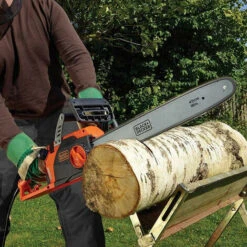 Black & Decker CS2245 Chainsaw Corded 2200W 45cm -Garden Care 75538802 5