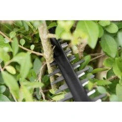 Bosch Universal Hedgecut 18V-55 Cordless Hedge Cutter Garden Trimmer + Battery -Garden Care 86611019 4