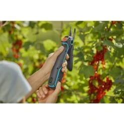 GARDENA AssistCut Shear -Garden Care 92598228 4